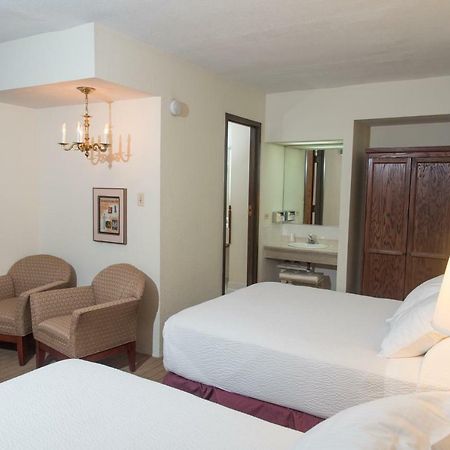 The Write Inn Hotel Oak Park Luaran gambar